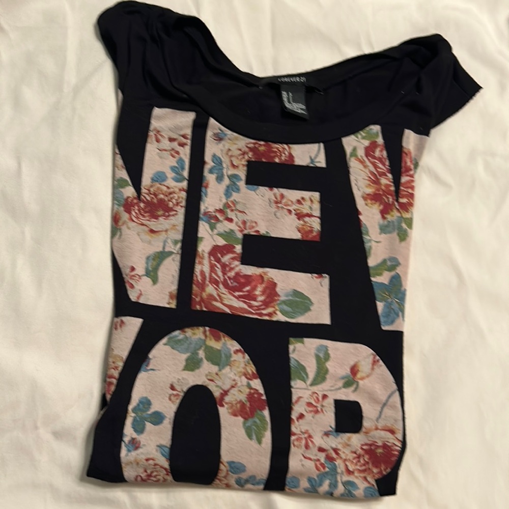 Junior Size. L black flowered lettering sleeveless blouse NEW YORK CITY